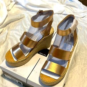 Dolce Vita rose gold metallic platform sandals size 9.5